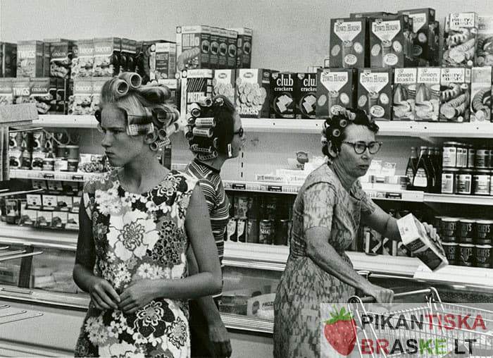 60-aisiais visų moterų šukuosenos buvo vienodos
